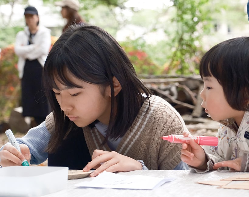 みどりうむアクション produced by ENEOS　～みどりのミライ宣言～ 間伐材でコースターづくり